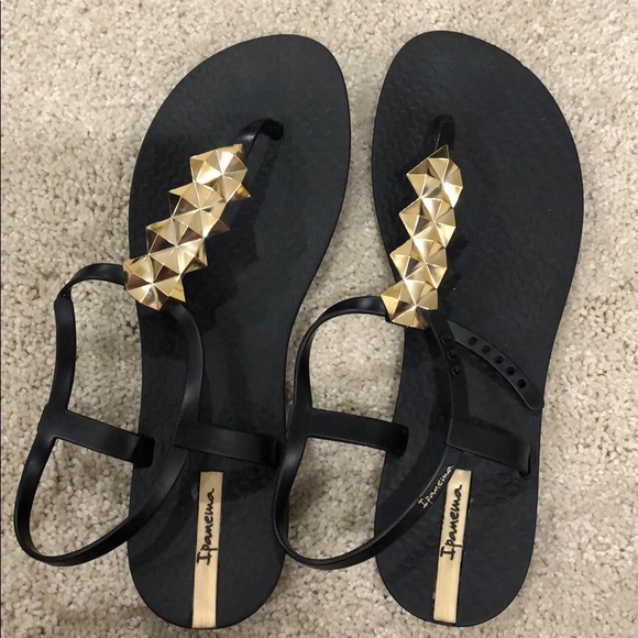 ipanema black and gold sandals